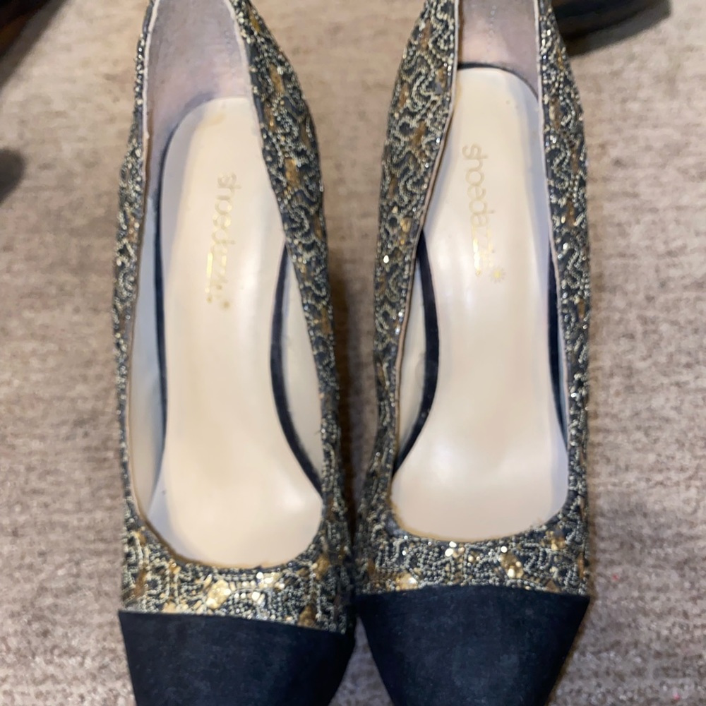 Shoe dazzle stilettos size 9